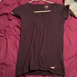 Navy blue tee from hollister